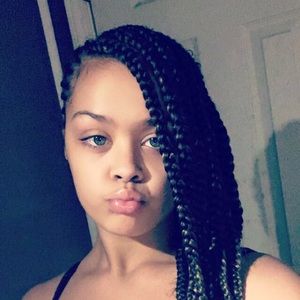 Meet your Posher, Karli